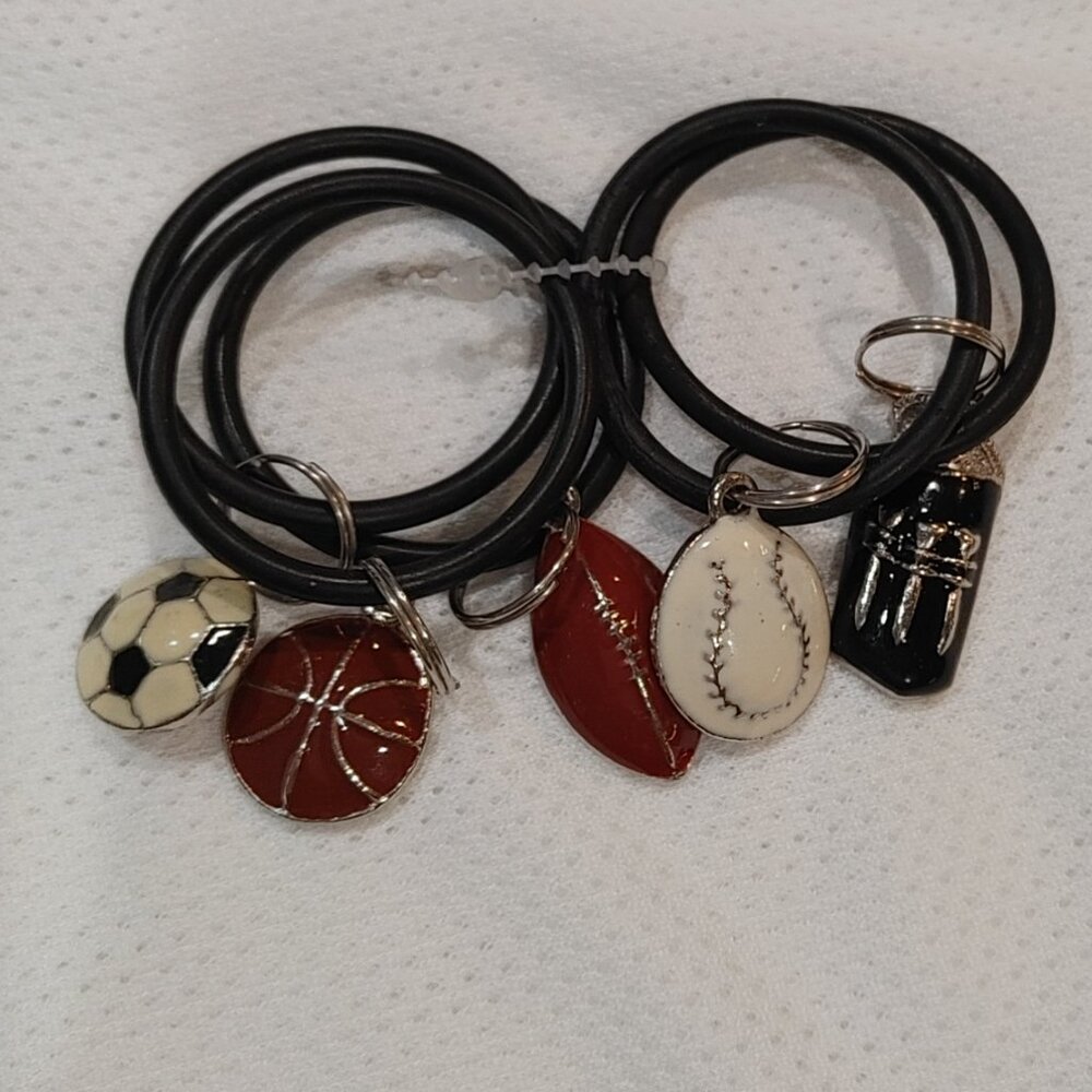 Set/5 Sports Themed Beer / Soda Bottle Tags Metal Party Accessories Elastic Band